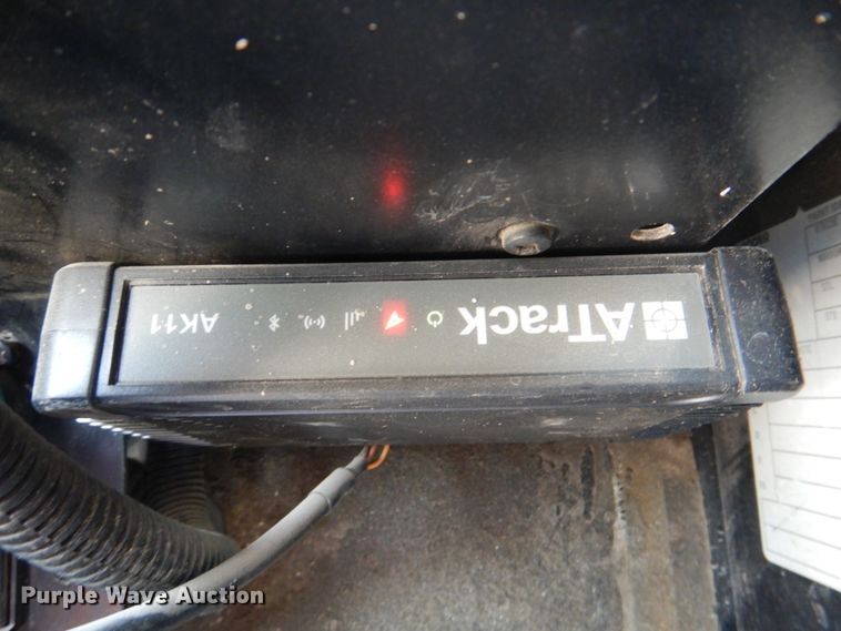 image for item KW9973 2002 Kenworth T300  utility / service truck