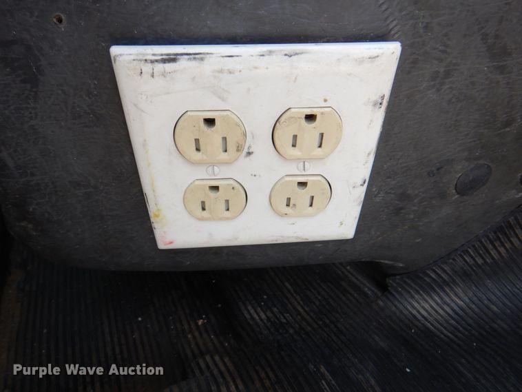 image for item KW9973 2002 Kenworth T300  utility / service truck