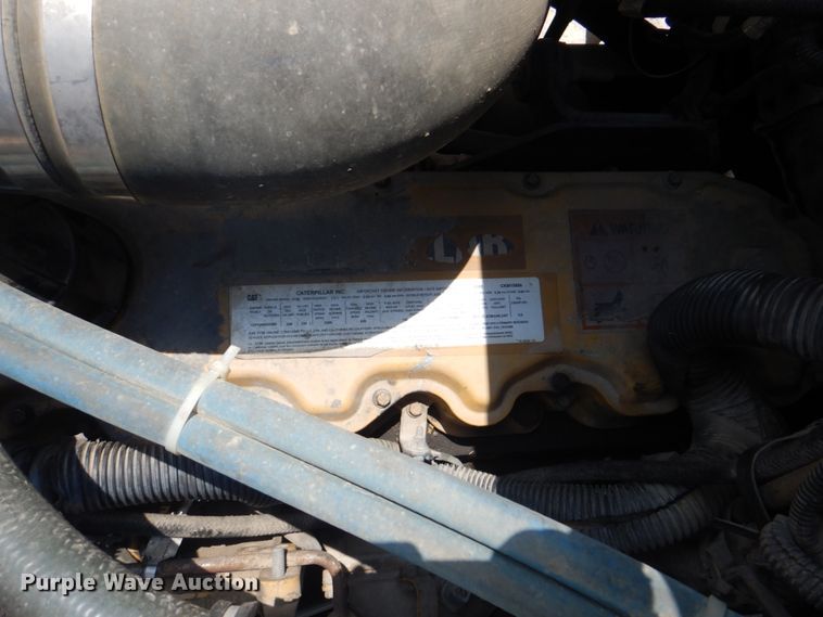 image for item KW9973 2002 Kenworth T300  utility / service truck