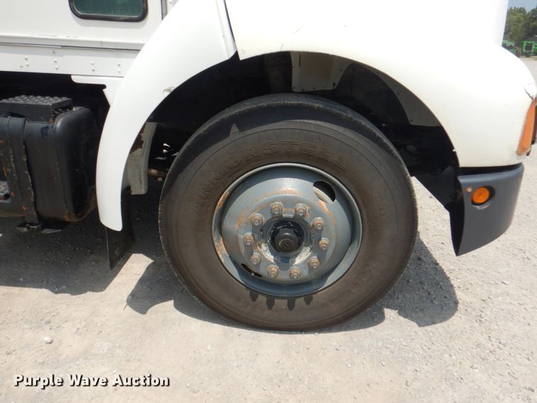 image for item KW9973 2002 Kenworth T300  utility / service truck