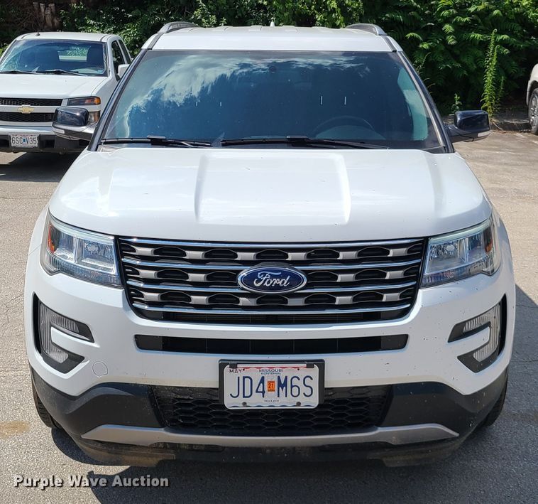 image for item L1314 2017 Ford Explorer  SUV