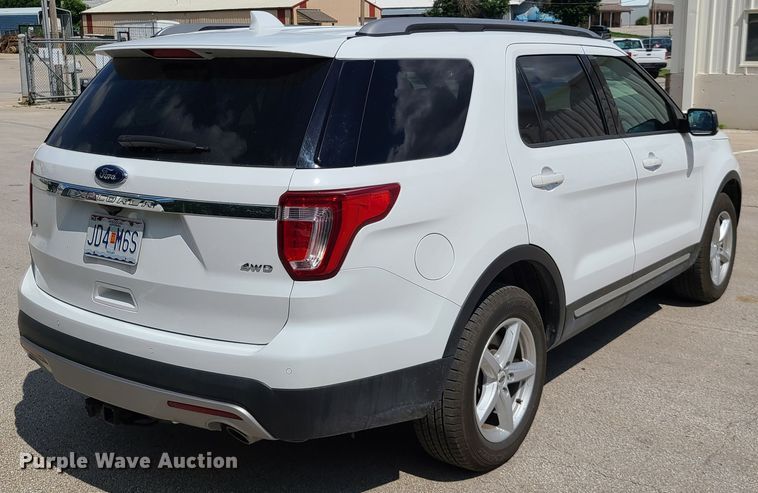 image for item L1314 2017 Ford Explorer  SUV