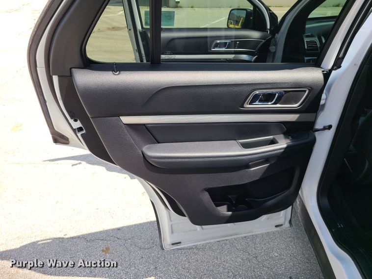 image for item L1314 2017 Ford Explorer  SUV