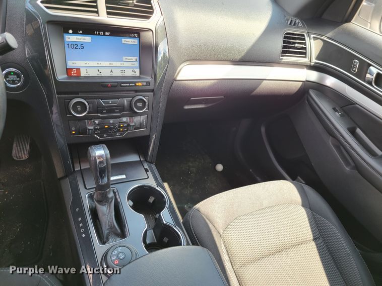 image for item L1314 2017 Ford Explorer  SUV