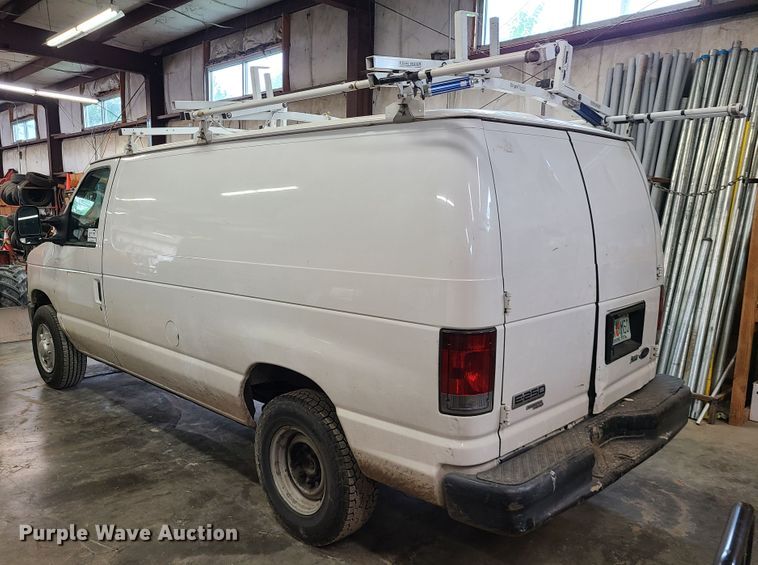 image for item L1338 2011 Ford E250  van