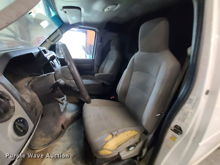 image for item L1338 2011 Ford E250  van