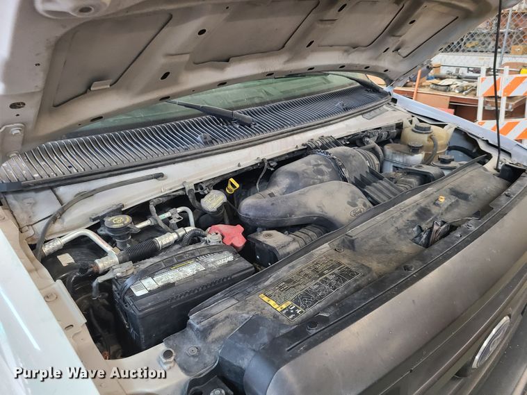 image for item L1338 2011 Ford E250  van