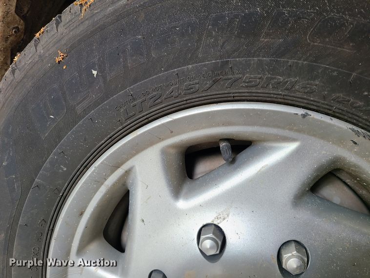 image for item L1338 2011 Ford E250  van