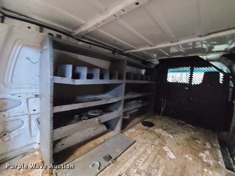 image for item L1338 2011 Ford E250  van