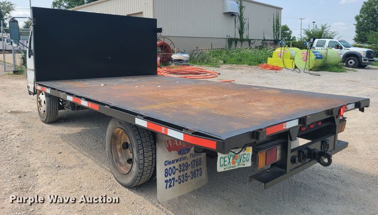 image for item L1341 2007 Isuzu NQR  flatbed truck