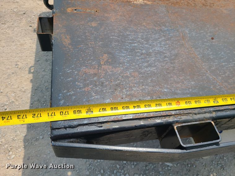 image for item L1341 2007 Isuzu NQR  flatbed truck