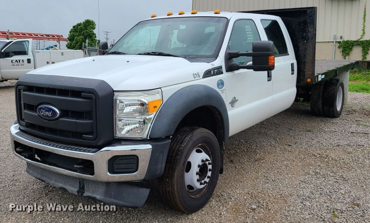 image for item L1342 2015 Ford F450 Super Duty  Crew Cab  flatbed truck