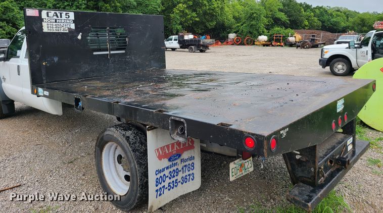 image for item L1342 2015 Ford F450 Super Duty  Crew Cab  flatbed truck