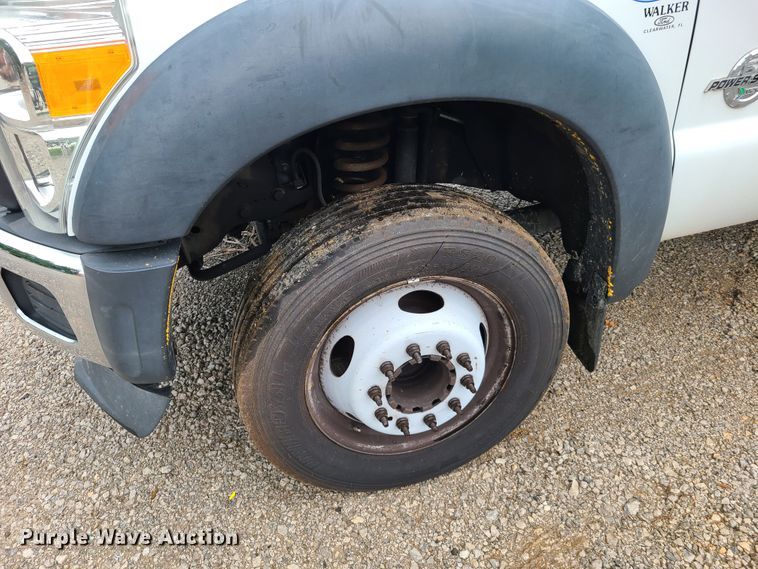 image for item L1342 2015 Ford F450 Super Duty  Crew Cab  flatbed truck