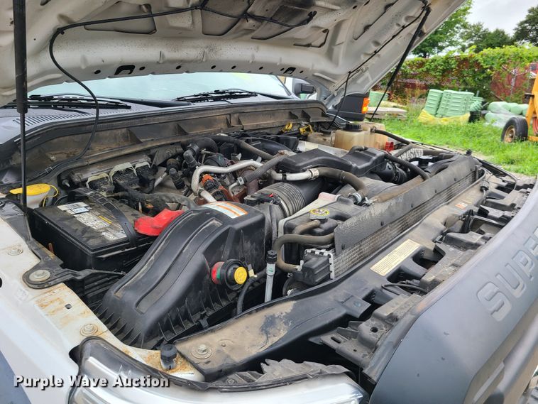 image for item L1342 2015 Ford F450 Super Duty  Crew Cab  flatbed truck