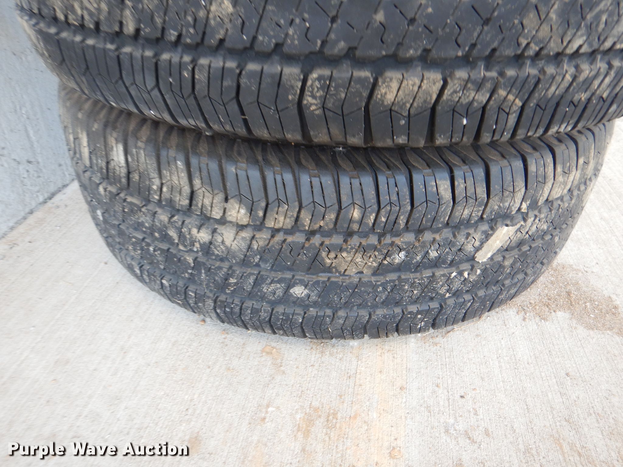 (4) wheels and tires in Lenexa, KS Item DL3389 sold Purple Wave