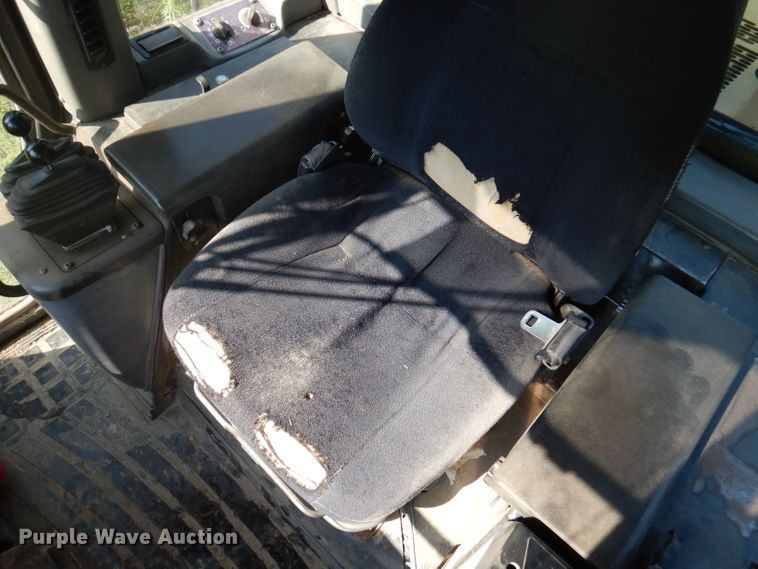 image for item DA5328 2005 Caterpillar 963C  track loader