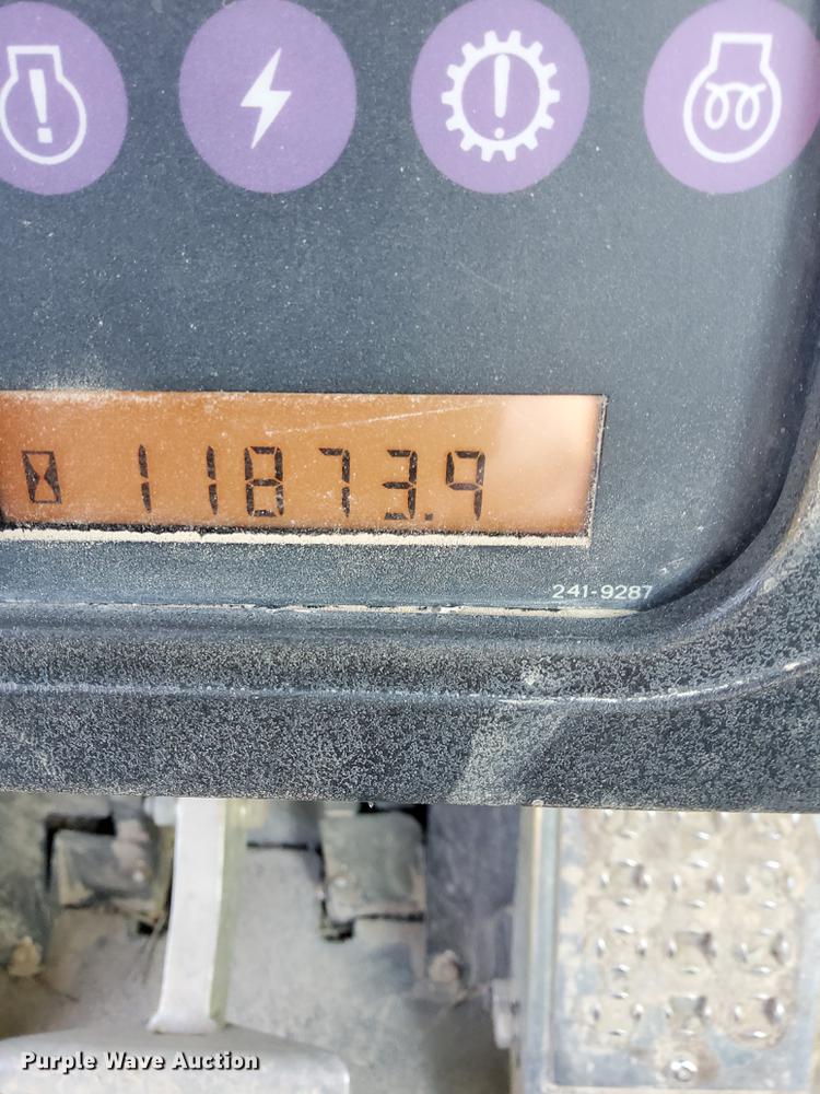 image for item DA5328 2005 Caterpillar 963C  track loader