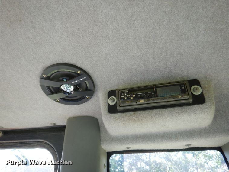 image for item DA5328 2005 Caterpillar 963C  track loader