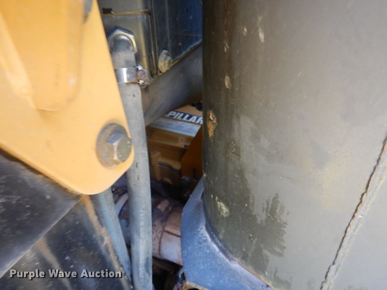 image for item DA5328 2005 Caterpillar 963C  track loader