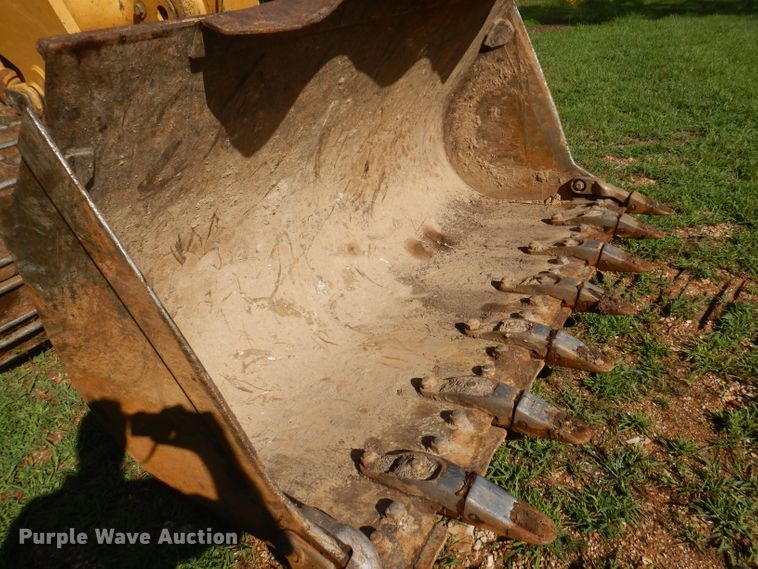 image for item DA5328 2005 Caterpillar 963C  track loader