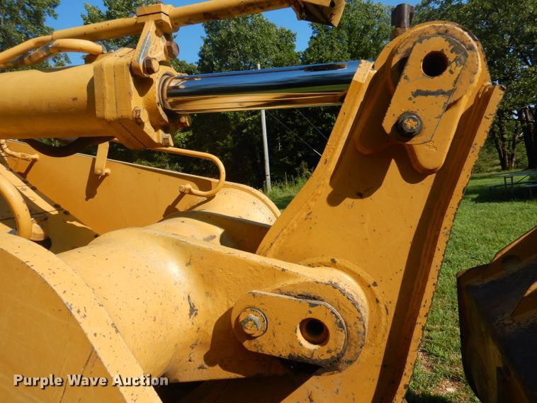 image for item DA5328 2005 Caterpillar 963C  track loader