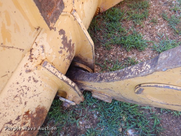 image for item DA5328 2005 Caterpillar 963C  track loader