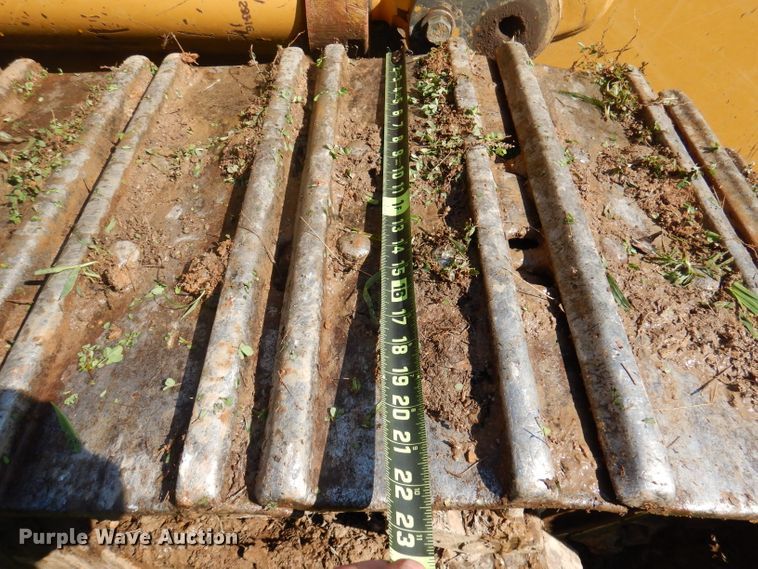 image for item DA5328 2005 Caterpillar 963C  track loader