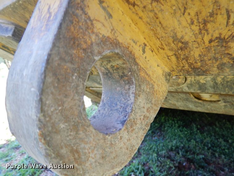 image for item DA5328 2005 Caterpillar 963C  track loader