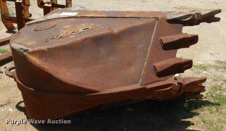 image for item DC2076 Esco  42"W bucket