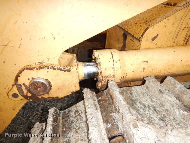 image for item DG0697 2005 John Deere 755C Series II  track loader