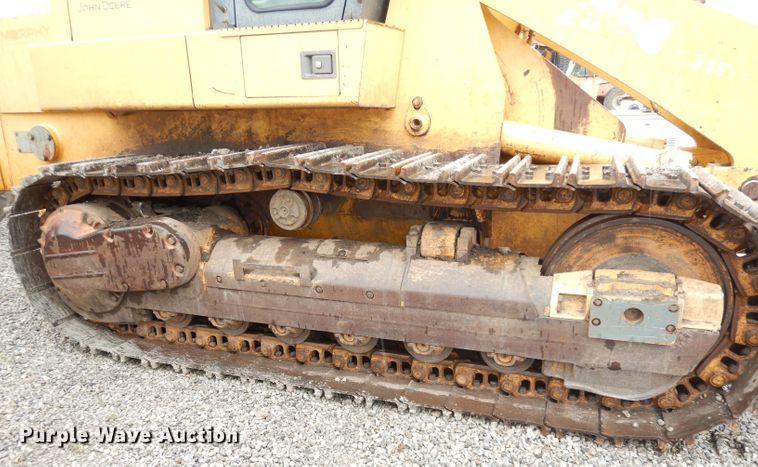 image for item DG0697 2005 John Deere 755C Series II  track loader