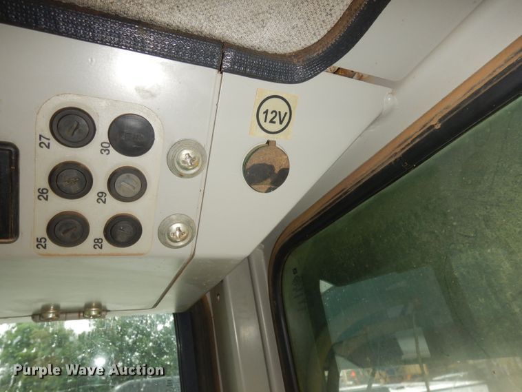 image for item DG0697 2005 John Deere 755C Series II  track loader