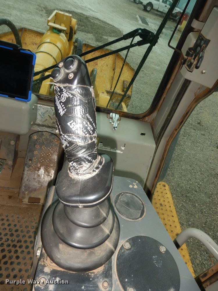 image for item DG0697 2005 John Deere 755C Series II  track loader