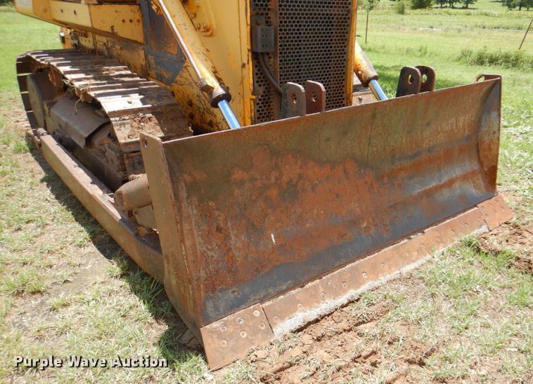 image for item DH7258 1981 John Deere 750E  dozer