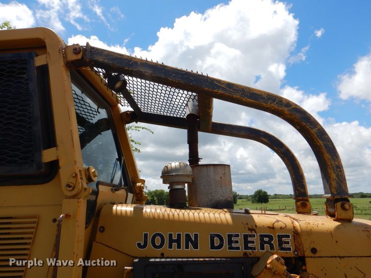 image for item DH7258 1981 John Deere 750E  dozer