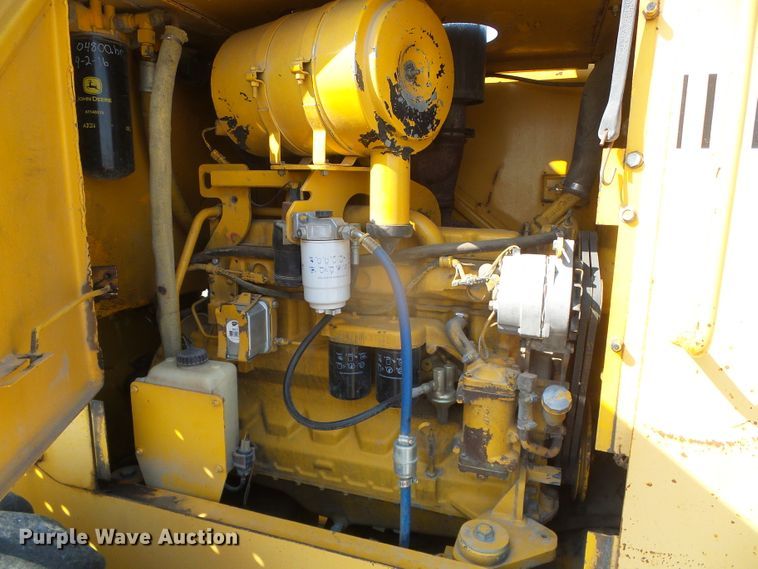 image for item DI5672 1990 John Deere 624E  wheel loader