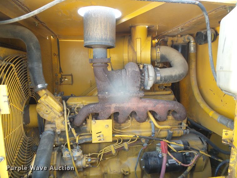 image for item DI5672 1990 John Deere 624E  wheel loader