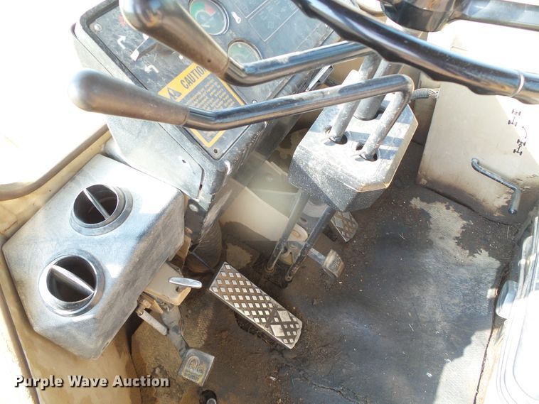 image for item DI5672 1990 John Deere 624E  wheel loader