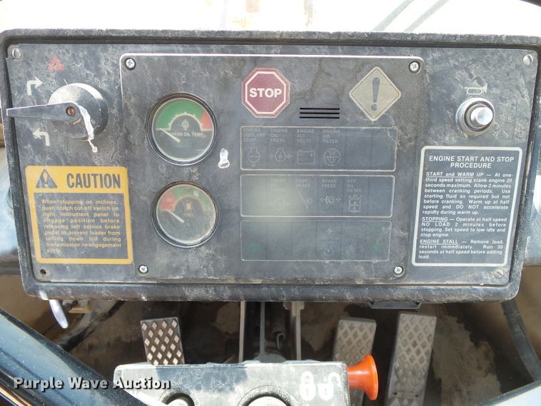 image for item DI5672 1990 John Deere 624E  wheel loader