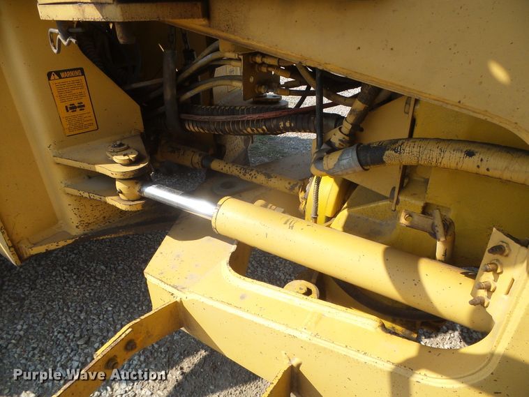 image for item DI5672 1990 John Deere 624E  wheel loader