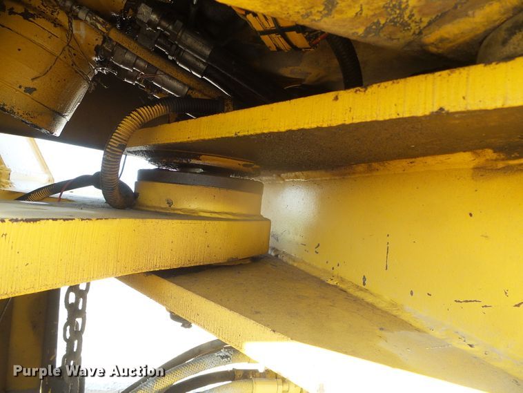 image for item DI5672 1990 John Deere 624E  wheel loader