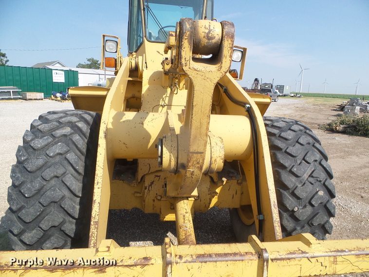 image for item DI5672 1990 John Deere 624E  wheel loader