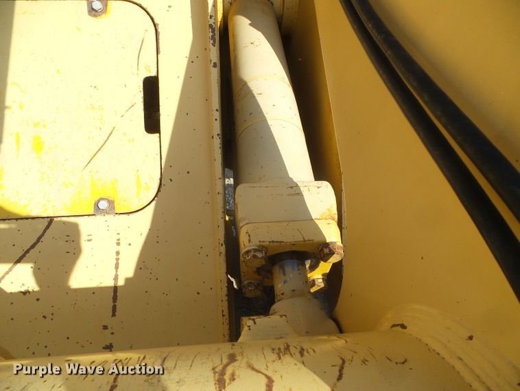 image for item DI5672 1990 John Deere 624E  wheel loader