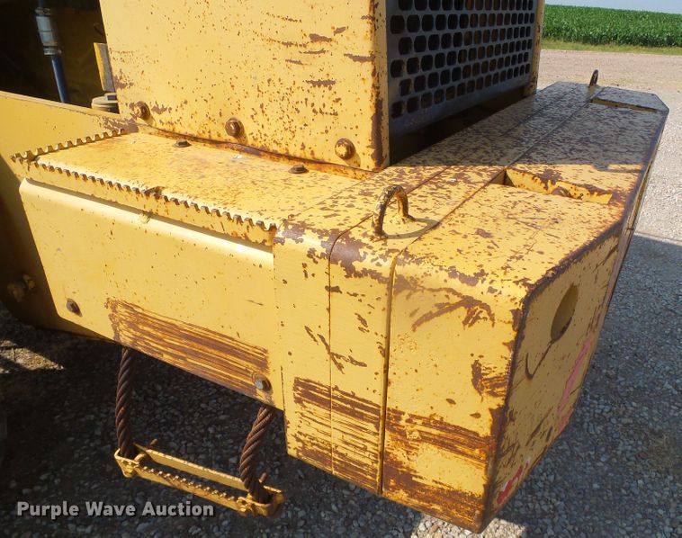 image for item DI5672 1990 John Deere 624E  wheel loader