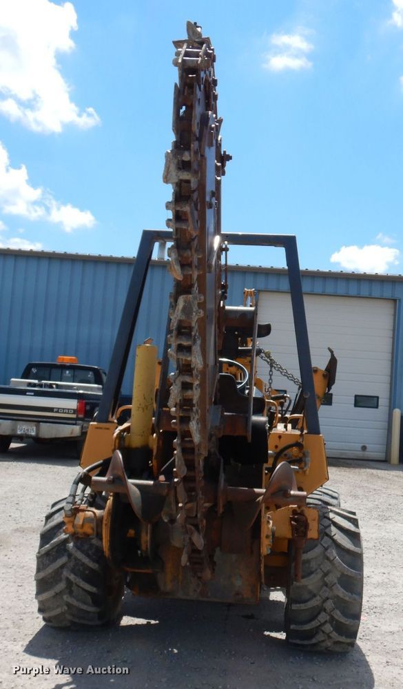 image for item DI6606 1997 Case 560  trencher