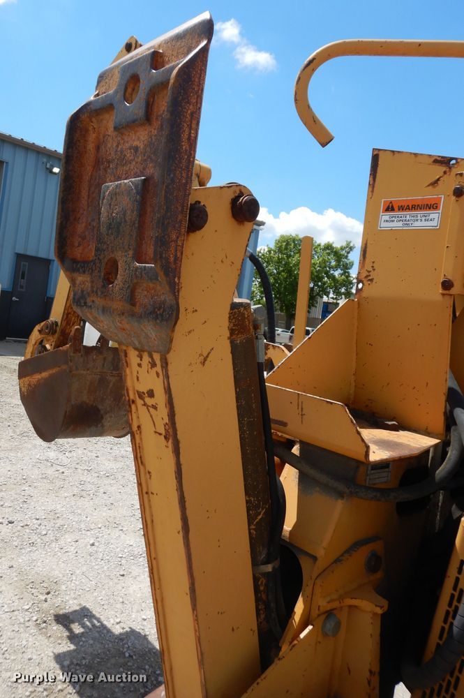 image for item DI6606 1997 Case 560  trencher