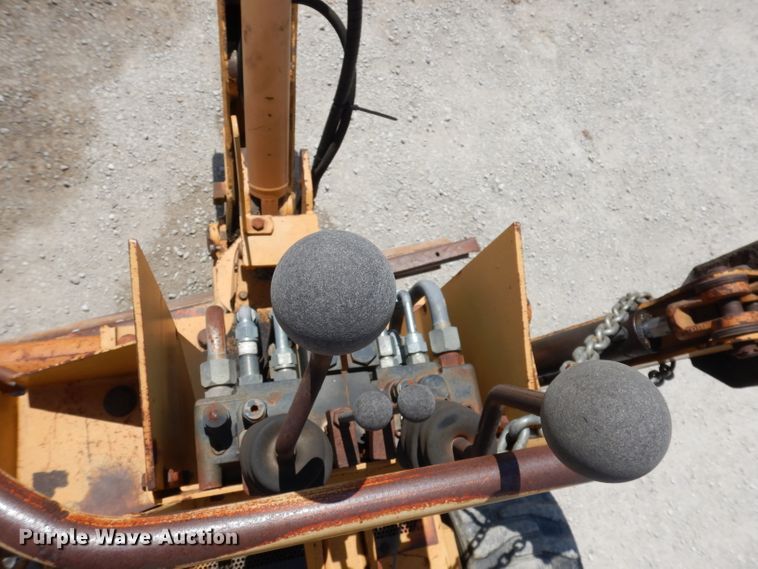 image for item DI6606 1997 Case 560  trencher