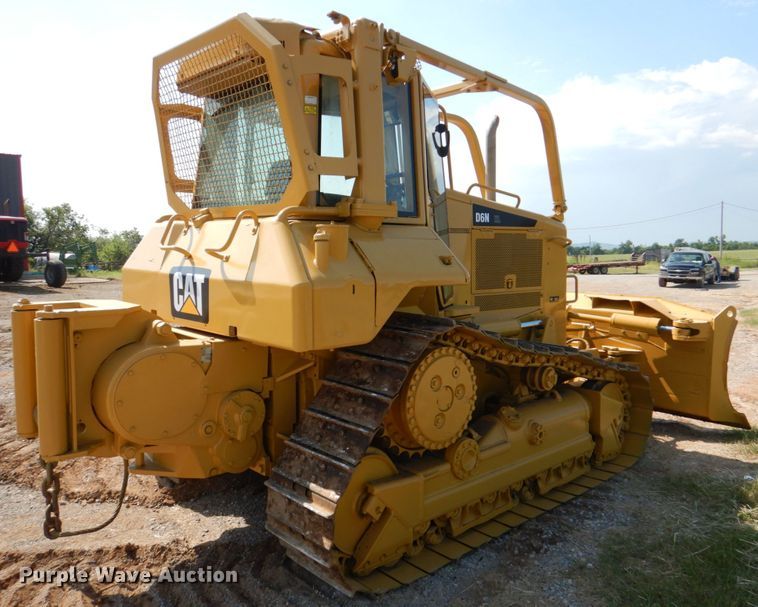 image for item DJ0485 2006 Caterpillar D6N XL  dozer