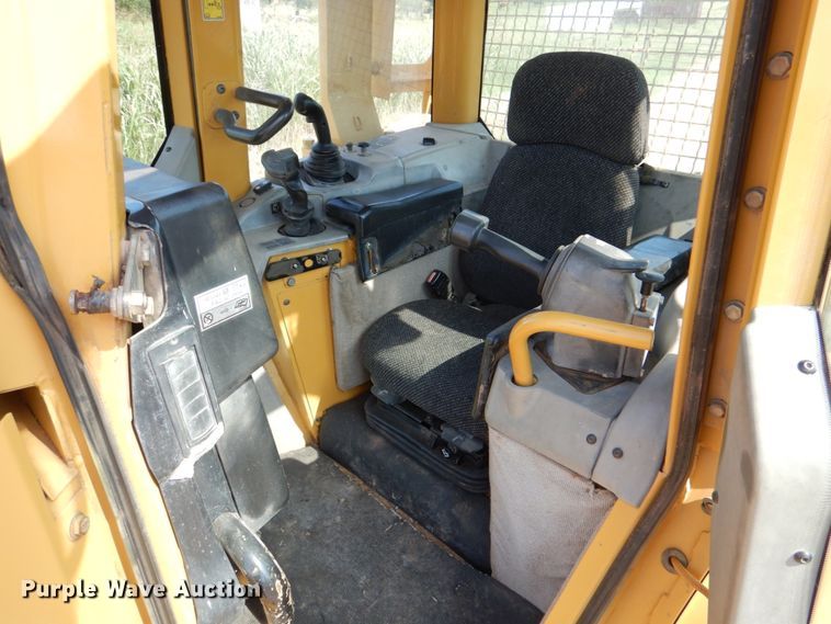 image for item DJ0485 2006 Caterpillar D6N XL  dozer